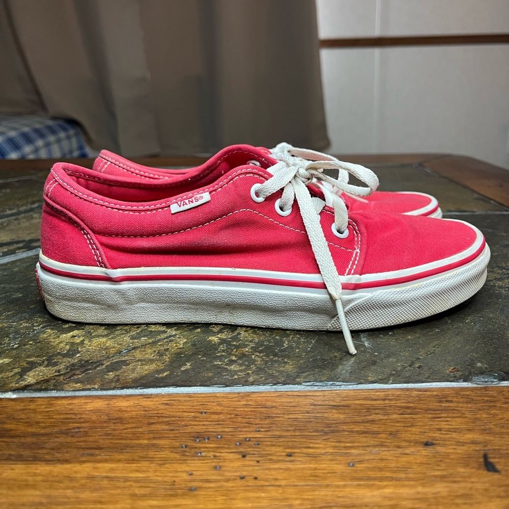 Red 90s Vans Sneakers with Red Bottoms - Size 7.5 Women's (6 Men's)